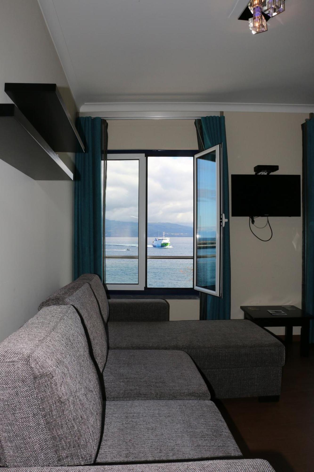 Apartamentos Kósmos Horta  Quarto foto